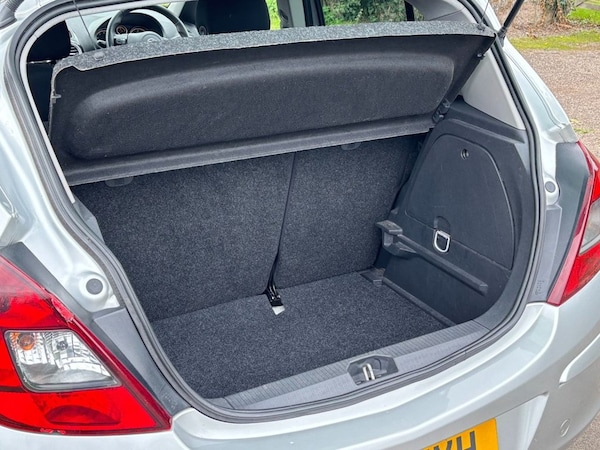 Used Vauxhall Corsa 2013 for sale - 76147696: Photo 9