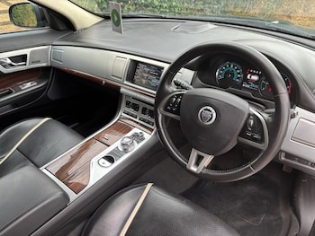 Used Jaguar XF 2012 for sale - 76147500: Photo 2