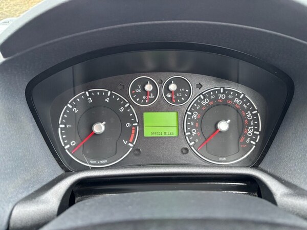 Used Ford Fusion 2010 for sale - 76080355: Photo 27