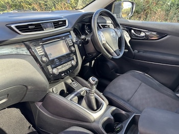 Used Nissan Qashqai 2015 for sale - 75875350: Photo