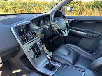 Used Volvo XC60 2016 for sale - 75653765: Photo