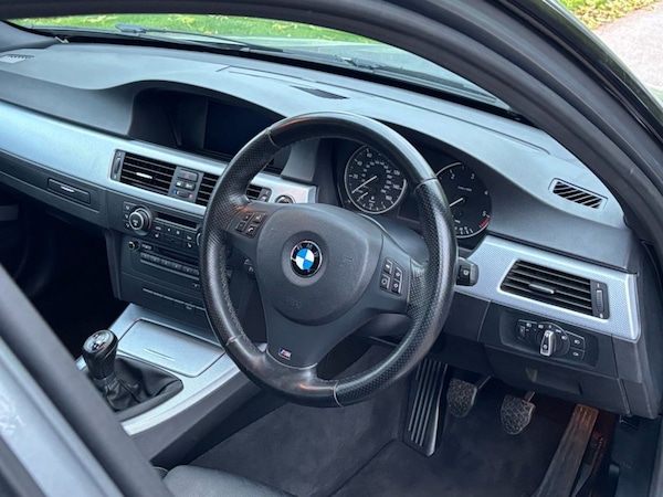 Used BMW 3 Series 2011 for sale - 76256760: Photo 33