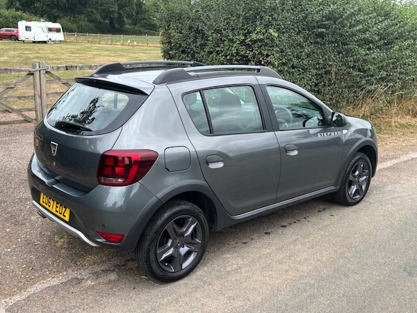Used Dacia Sandero Stepway 2017 for sale - 76105538: Photo 15