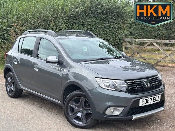 Used Dacia Sandero Stepway 2017 for sale - 76105538: Photo 1