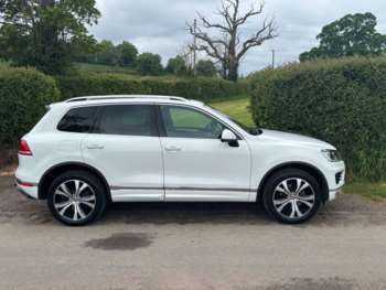 Used Volkswagen Touareg 2015 for sale - 74529201: Photo
