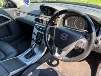 Used Volvo V70 2014 for sale - 74390982: Photo