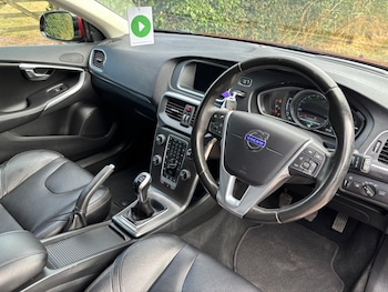 Used Volvo V40 2015 for sale - 75307165: Photo