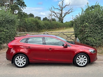 Used Volvo V40 2015 for sale - 75307165: Photo