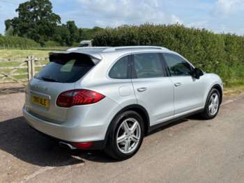 Used Porsche Cayenne 2012 for sale - 74182969: Photo