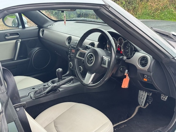 Used Mazda MX-5 2011 for sale - 76039249: Photo 6