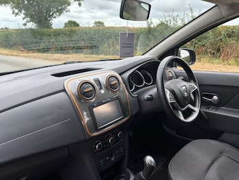 Used Dacia Sandero Stepway 2017 for sale - 75287118: Photo