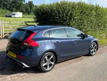 Used Volvo V40 2014 for sale - 74529783: Photo