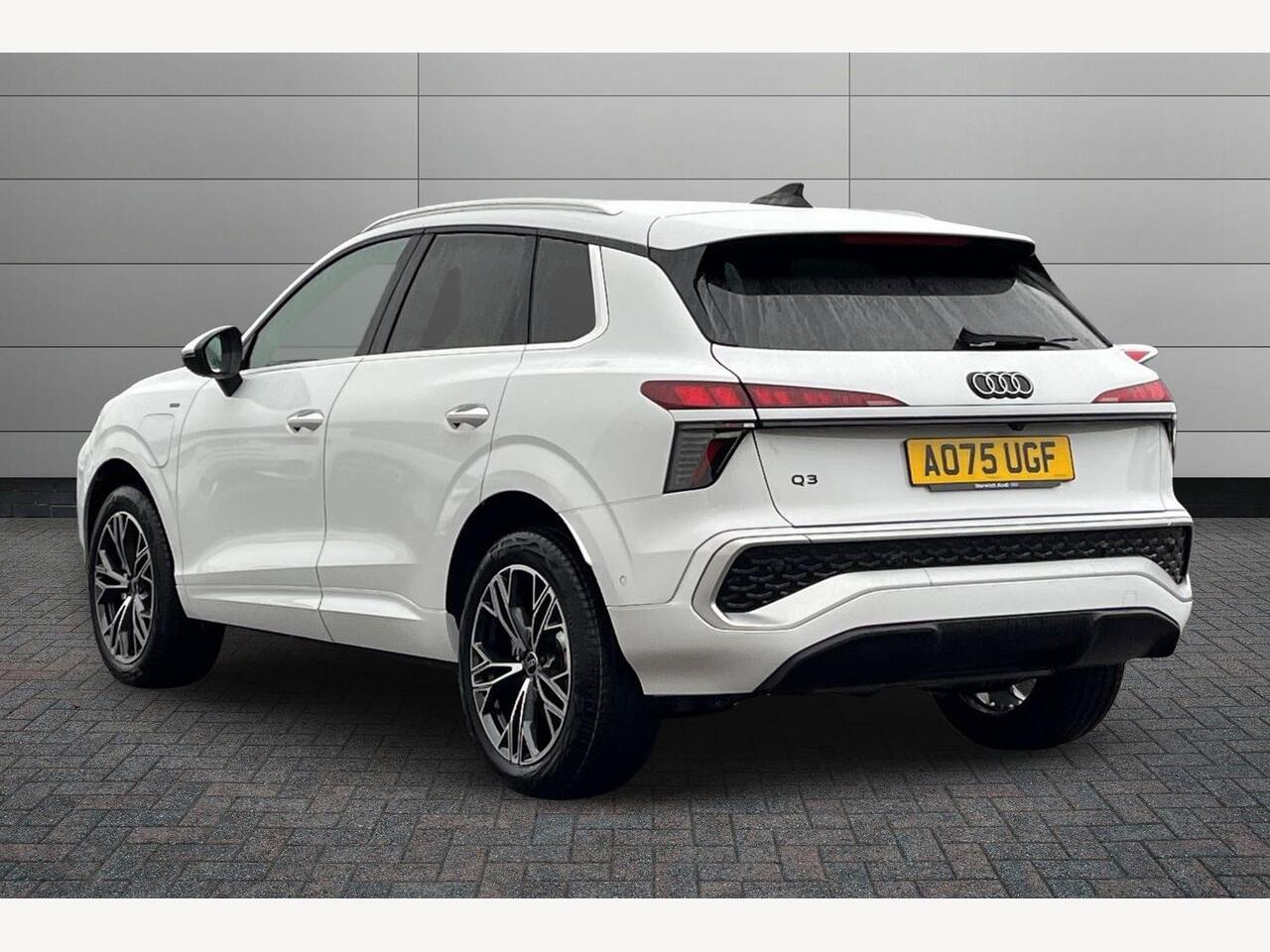 Used Audi Q3 2025 for sale - 77360378: Photo 3