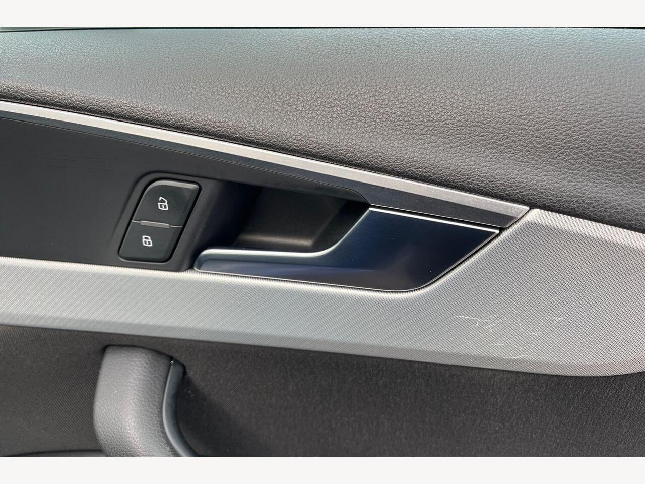 Used Audi A4 2016 for sale - 77293135: Photo 15