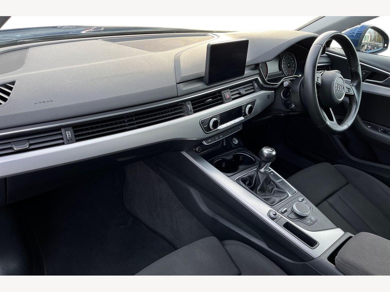 Used Audi A4 2016 for sale - 77293135: Photo 2