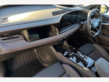 Used Audi Q6 e-tron 2025 for sale - 78336935: Photo