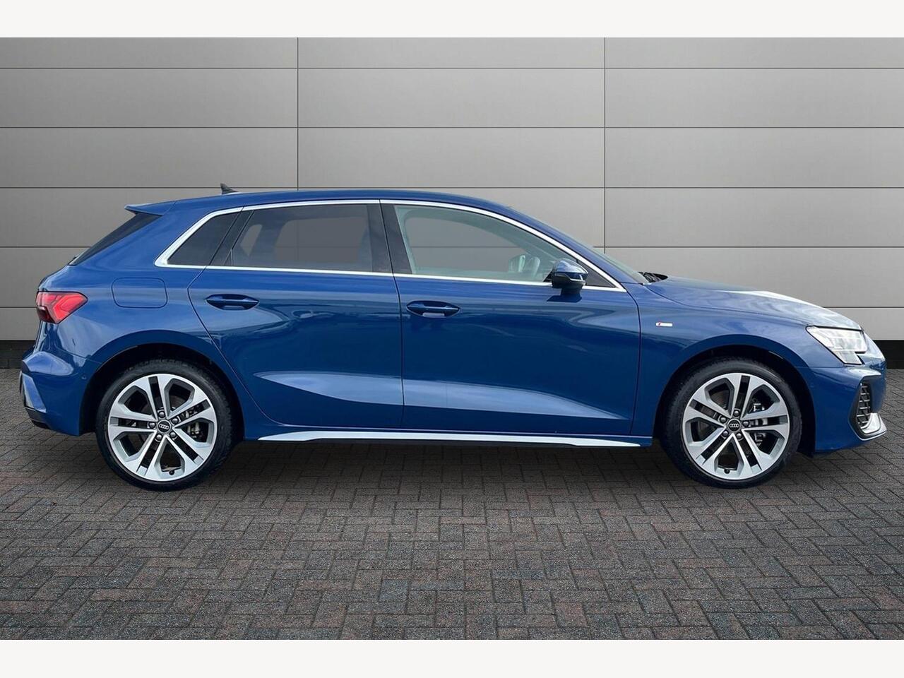 Used Audi A3 2025 for sale - 76680463: Photo 4