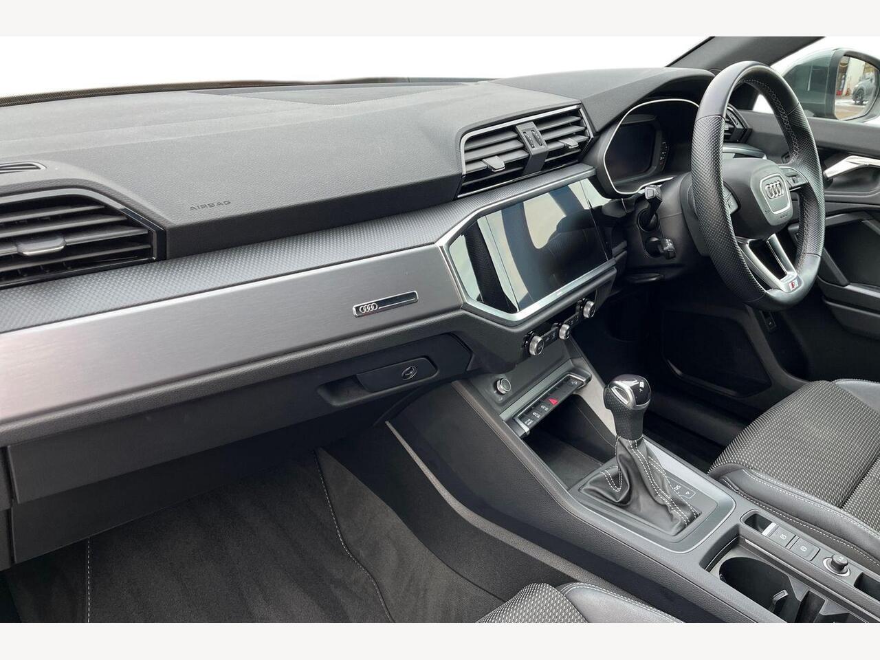 Used Audi Q3 2023 for sale - 78084902: Photo 2