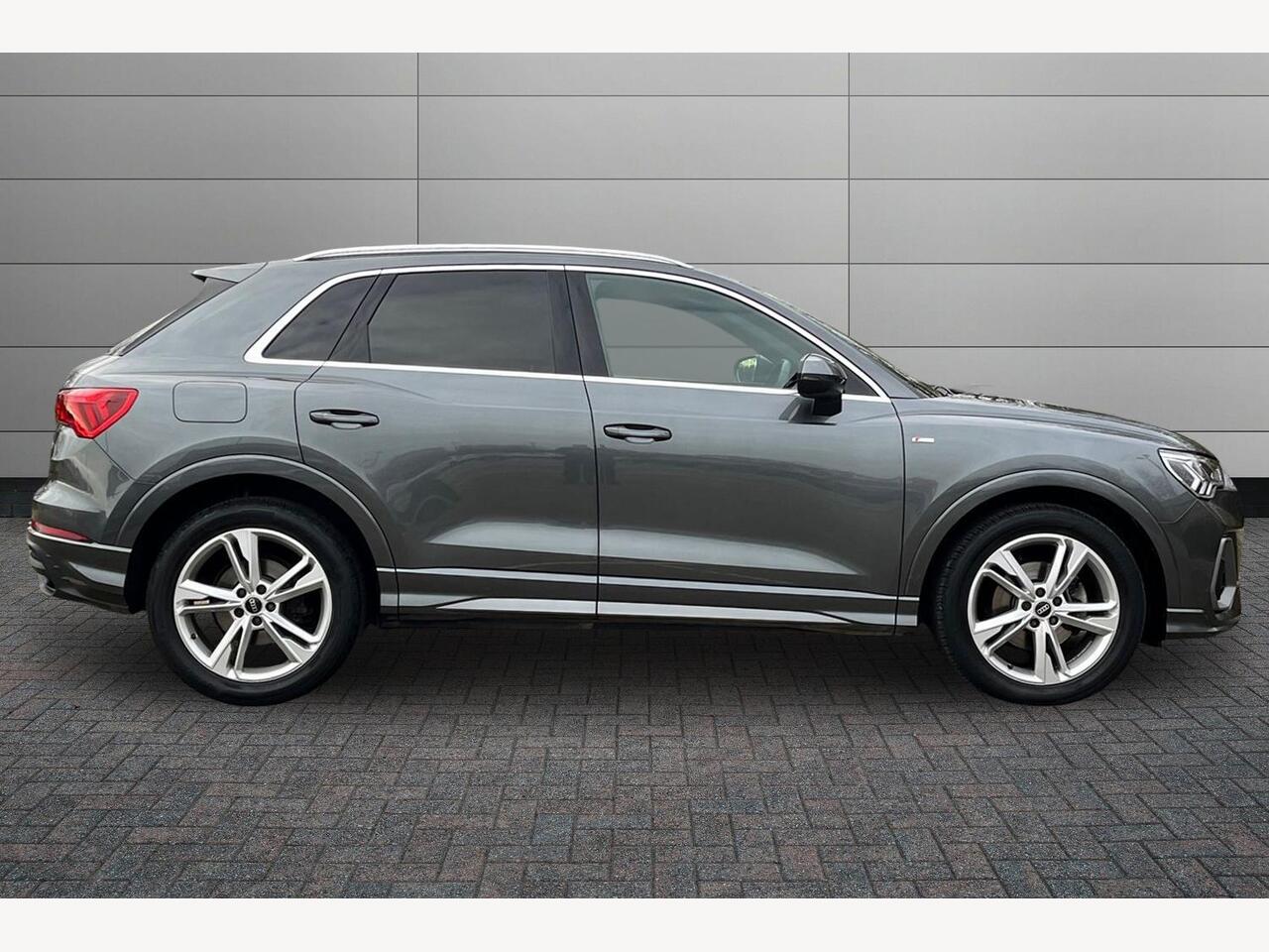 Used Audi Q3 2023 for sale - 78084902: Photo 4