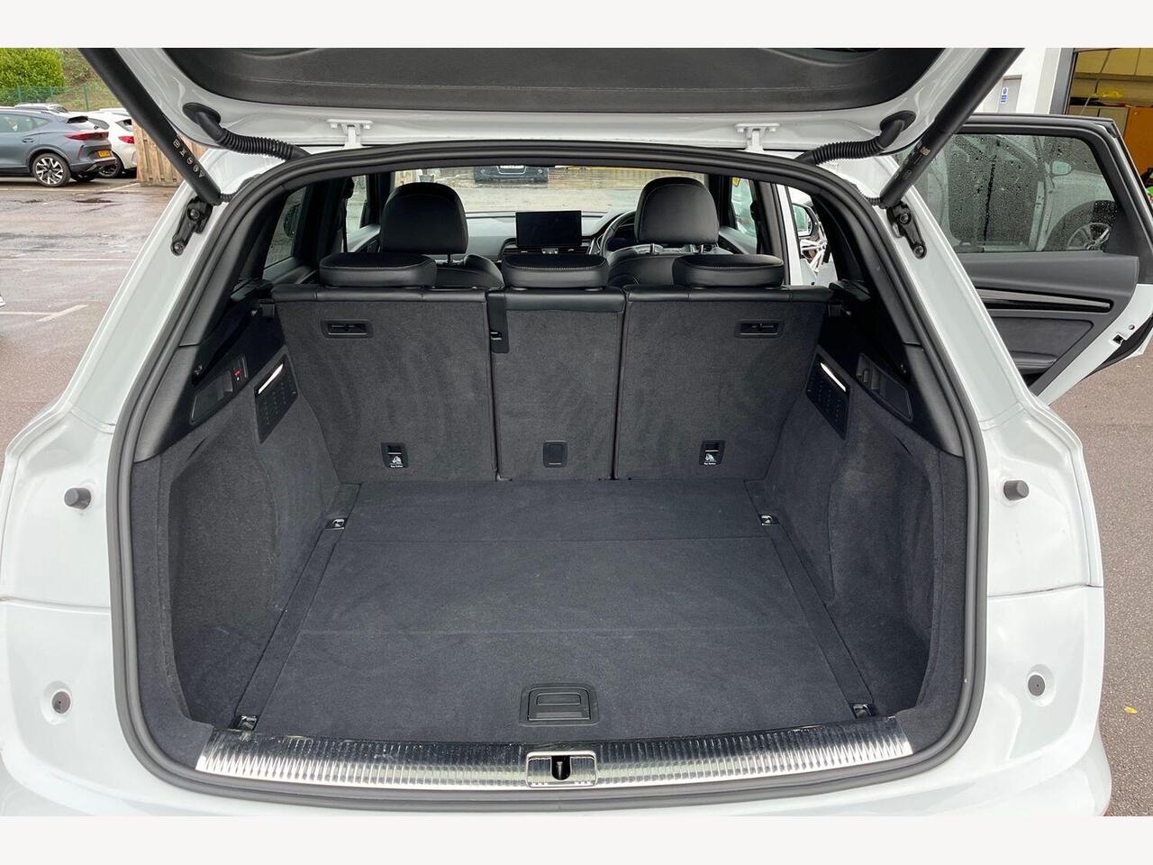 Used Audi Q5 2023 for sale - 76731298: Photo 12