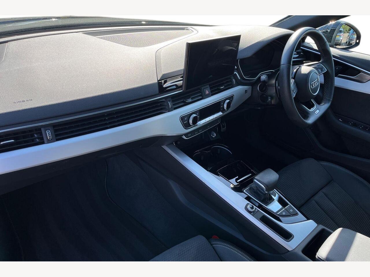 Used Audi A4 2022 for sale - 76674181: Photo 2