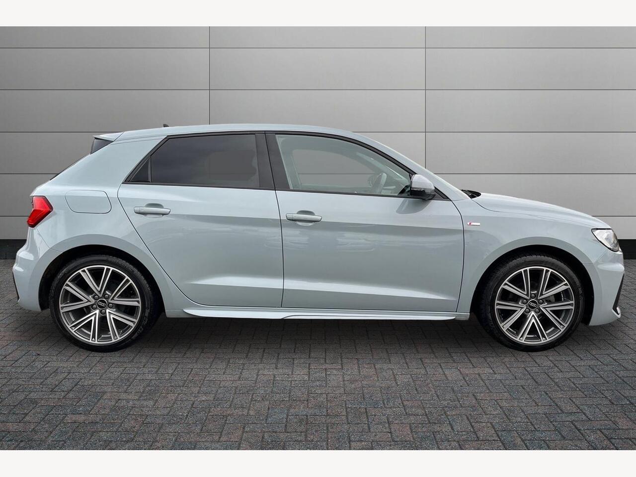 Used Audi A1 2024 for sale - 76539707: Photo 4