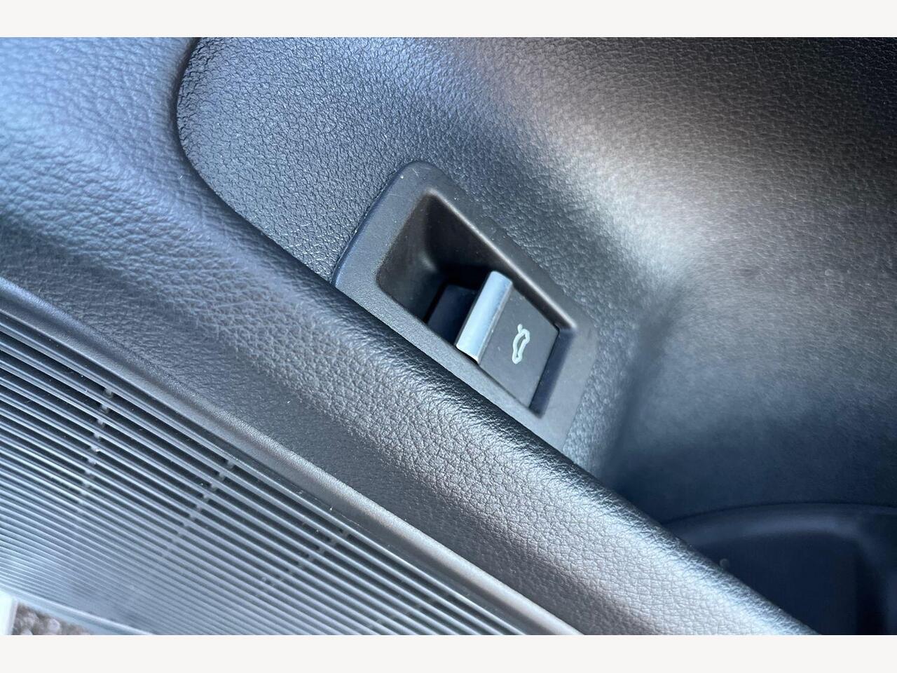 Used Audi A4 2023 for sale - 76676139: Photo 16