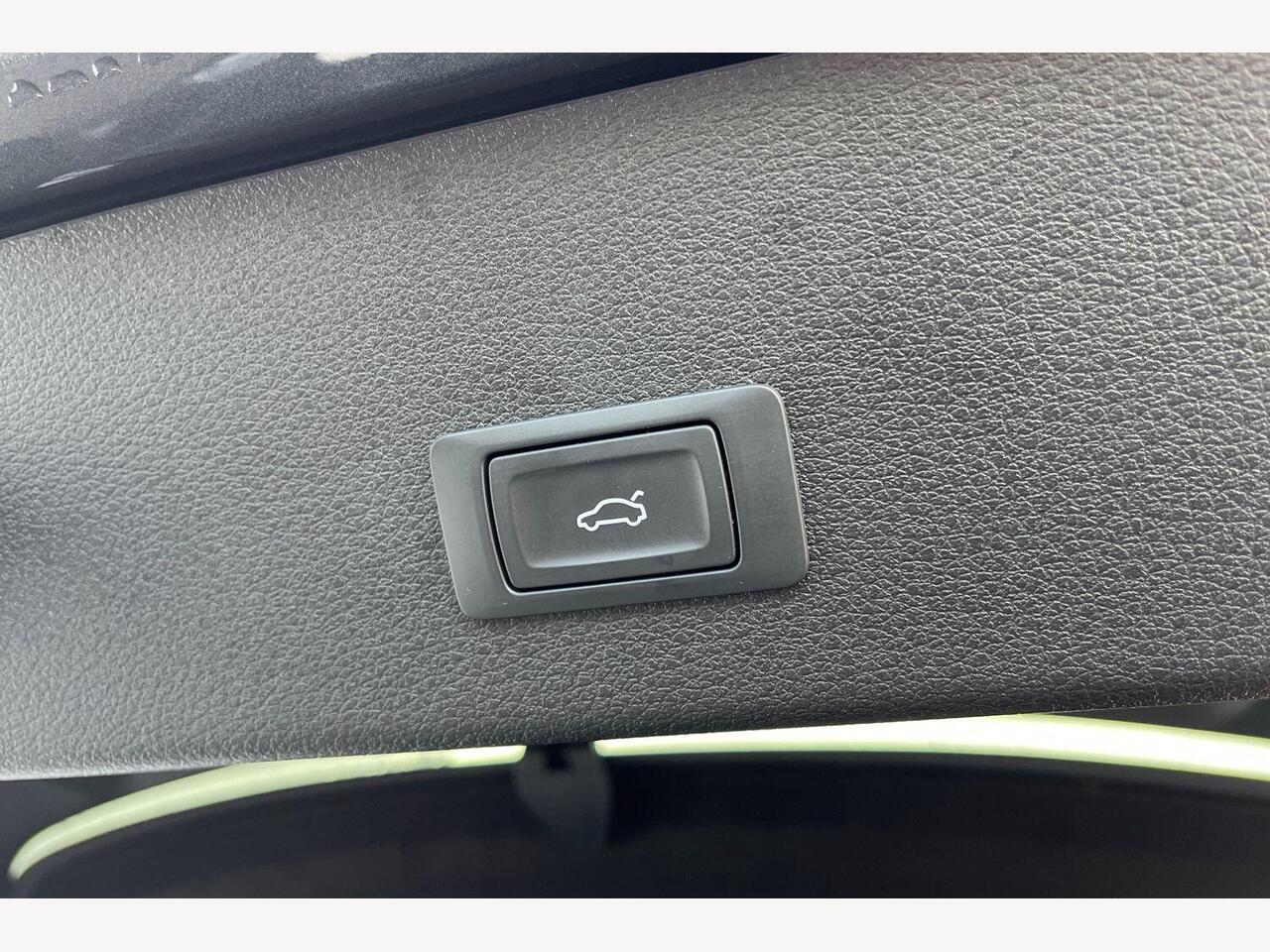 Used Audi e-tron 2020 for sale - 76914623: Photo 13