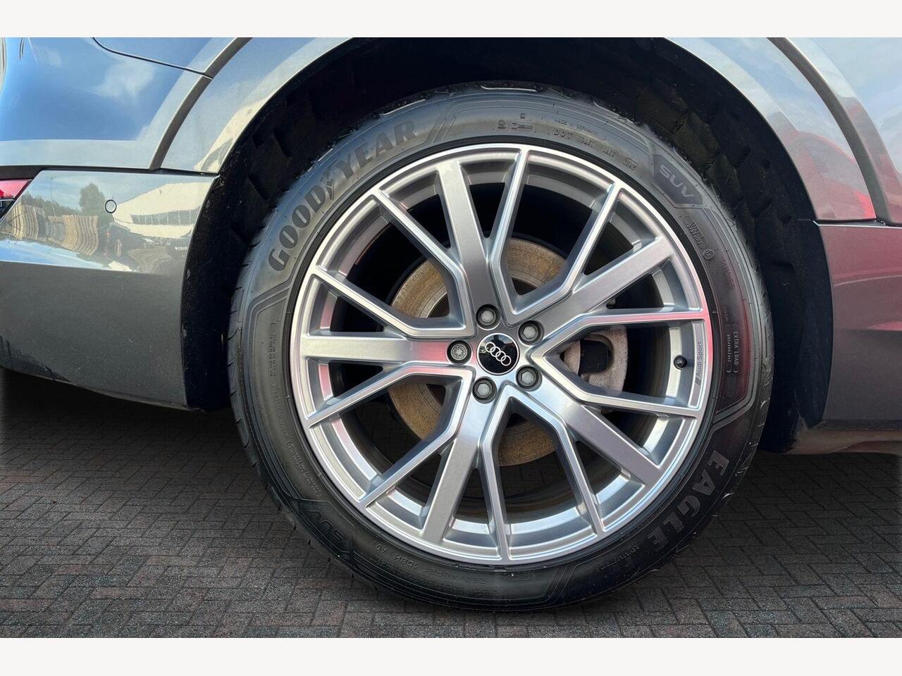 Used Audi e-tron 2020 for sale - 76914623: Photo 5