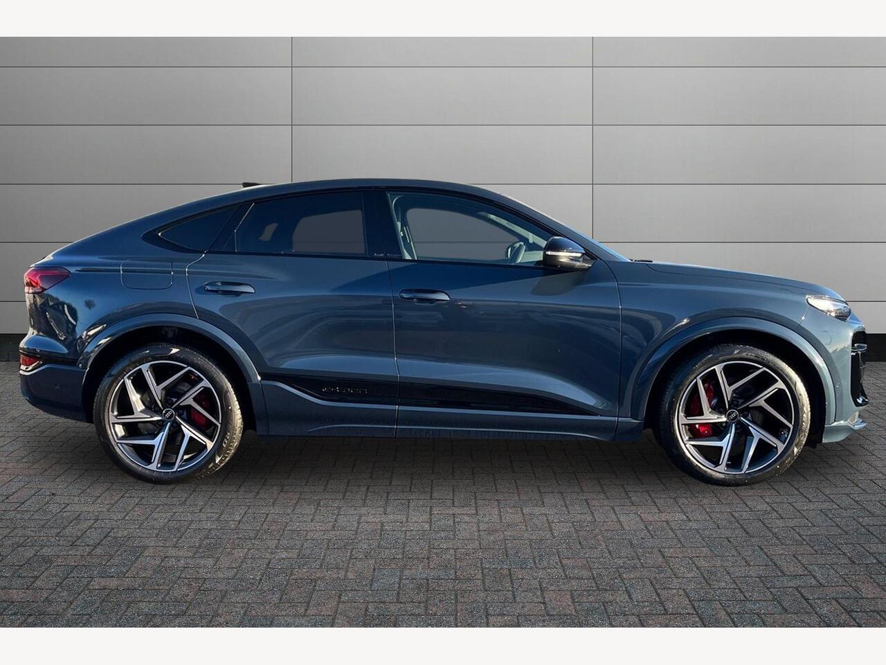 Used Audi Q6 e-tron 2025 for sale - 77972320: Photo 4