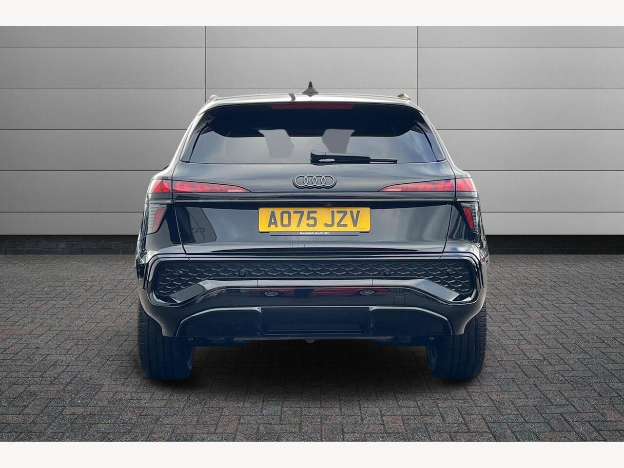 Used Audi Q3 2025 for sale - 77600058: Photo 12