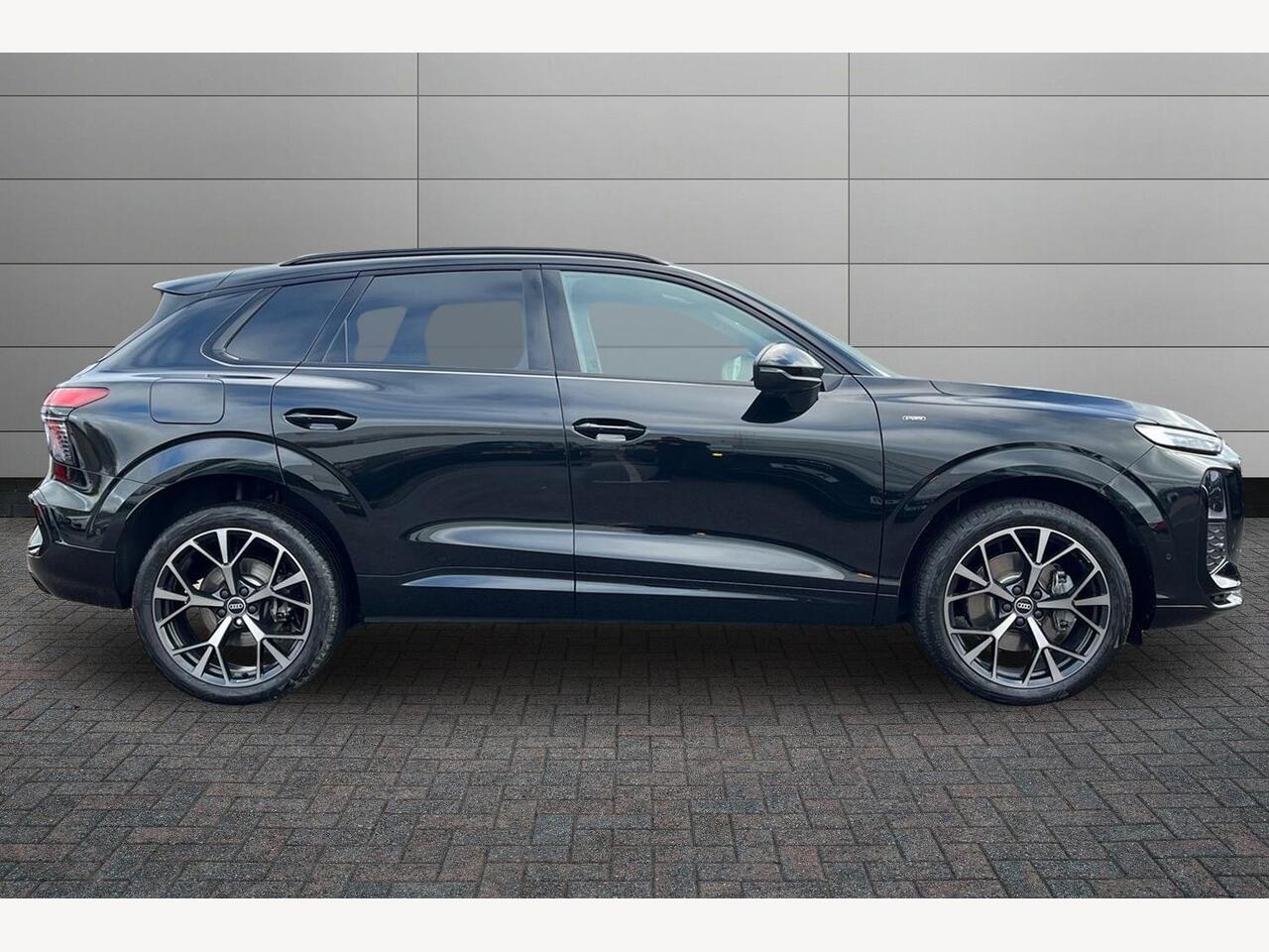 Used Audi Q3 2025 for sale - 77600058: Photo 5