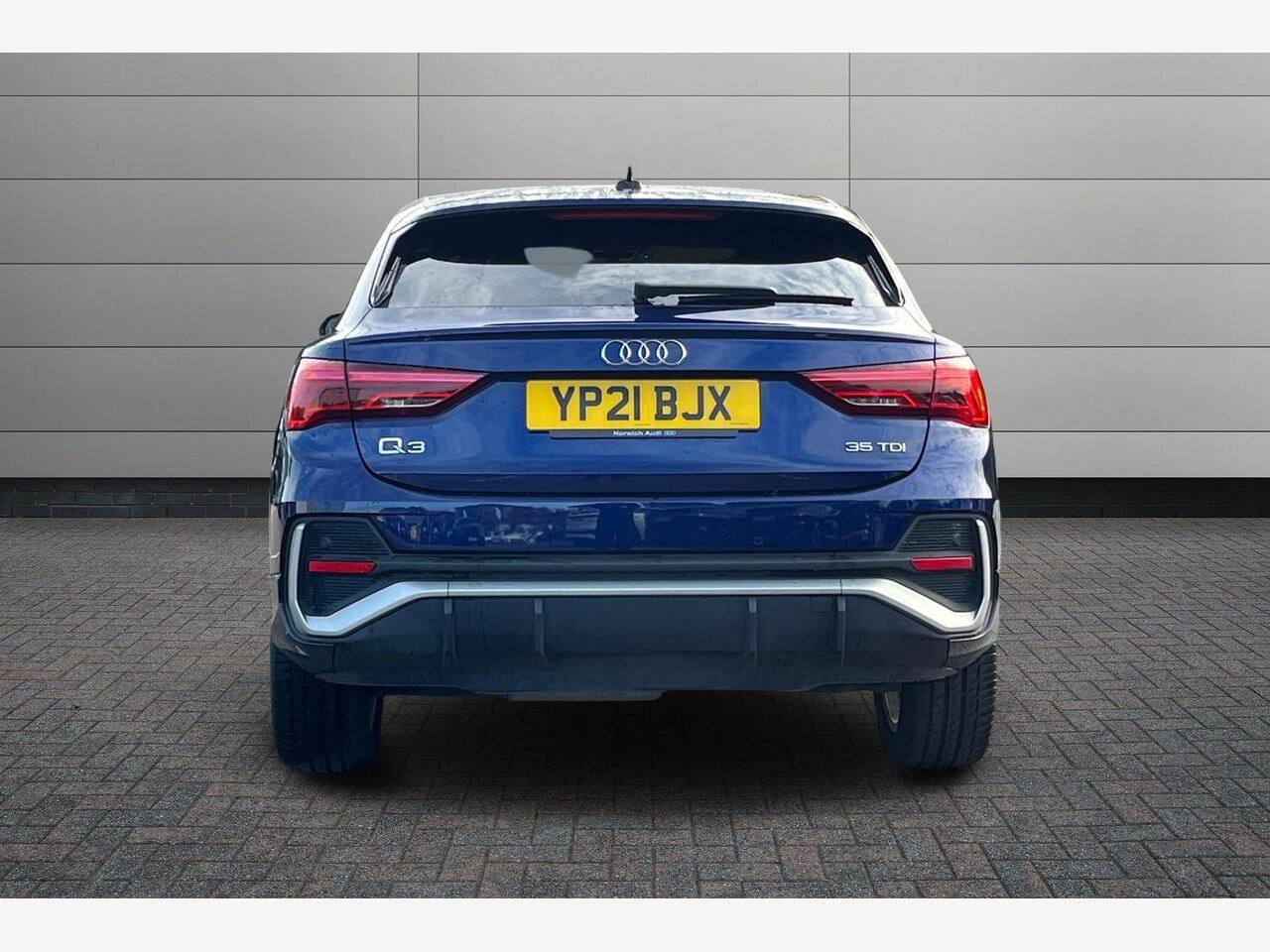 Used Audi Q3 2021 for sale - 76674153: Photo 11