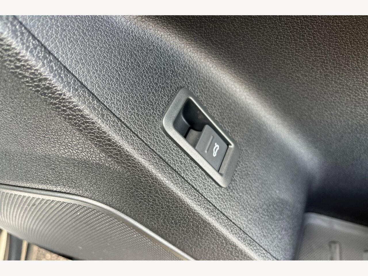 Used Audi Q3 2025 for sale - 78036633: Photo 18