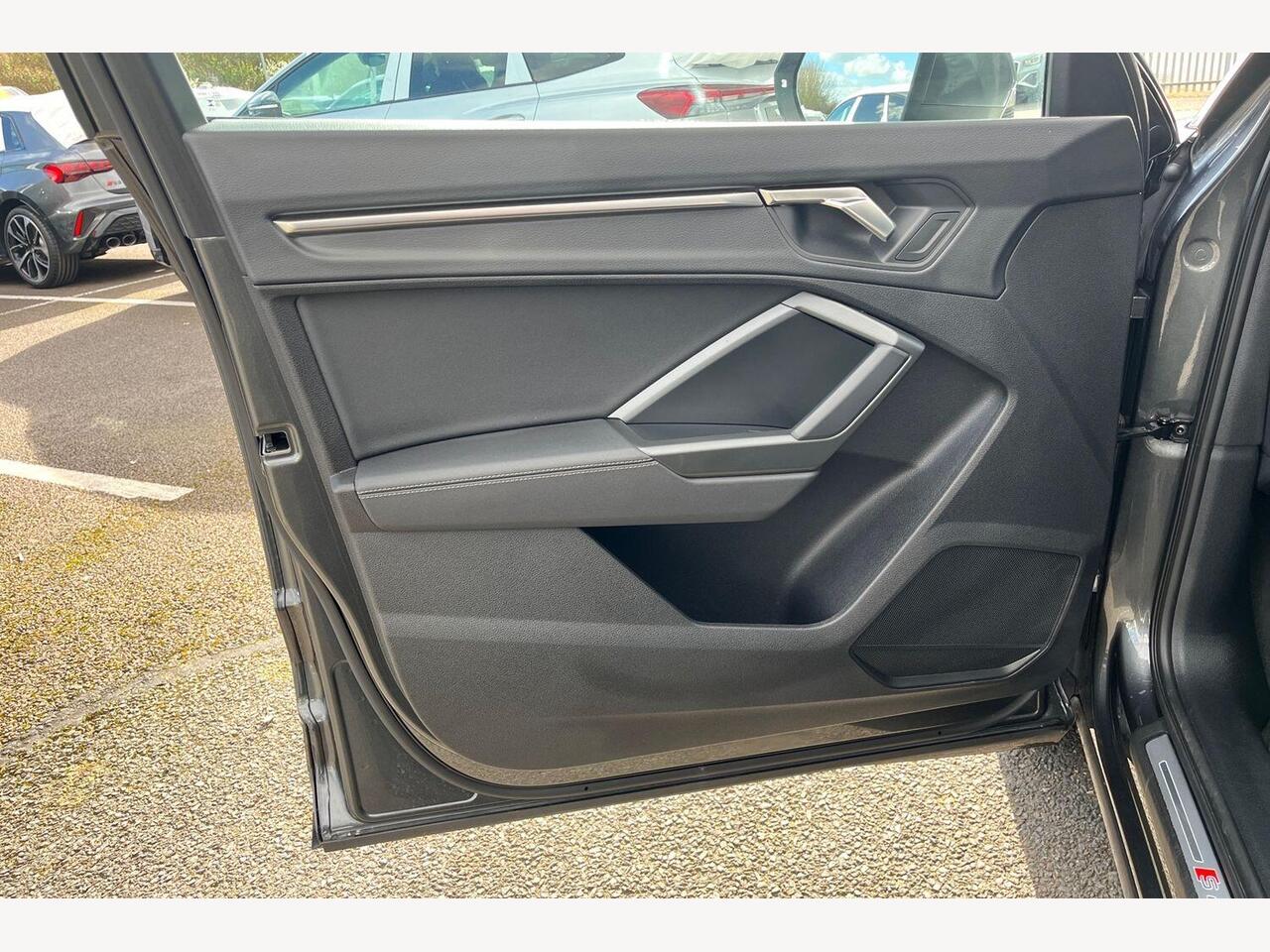 Used Audi Q3 2024 for sale - 77841217: Photo 13