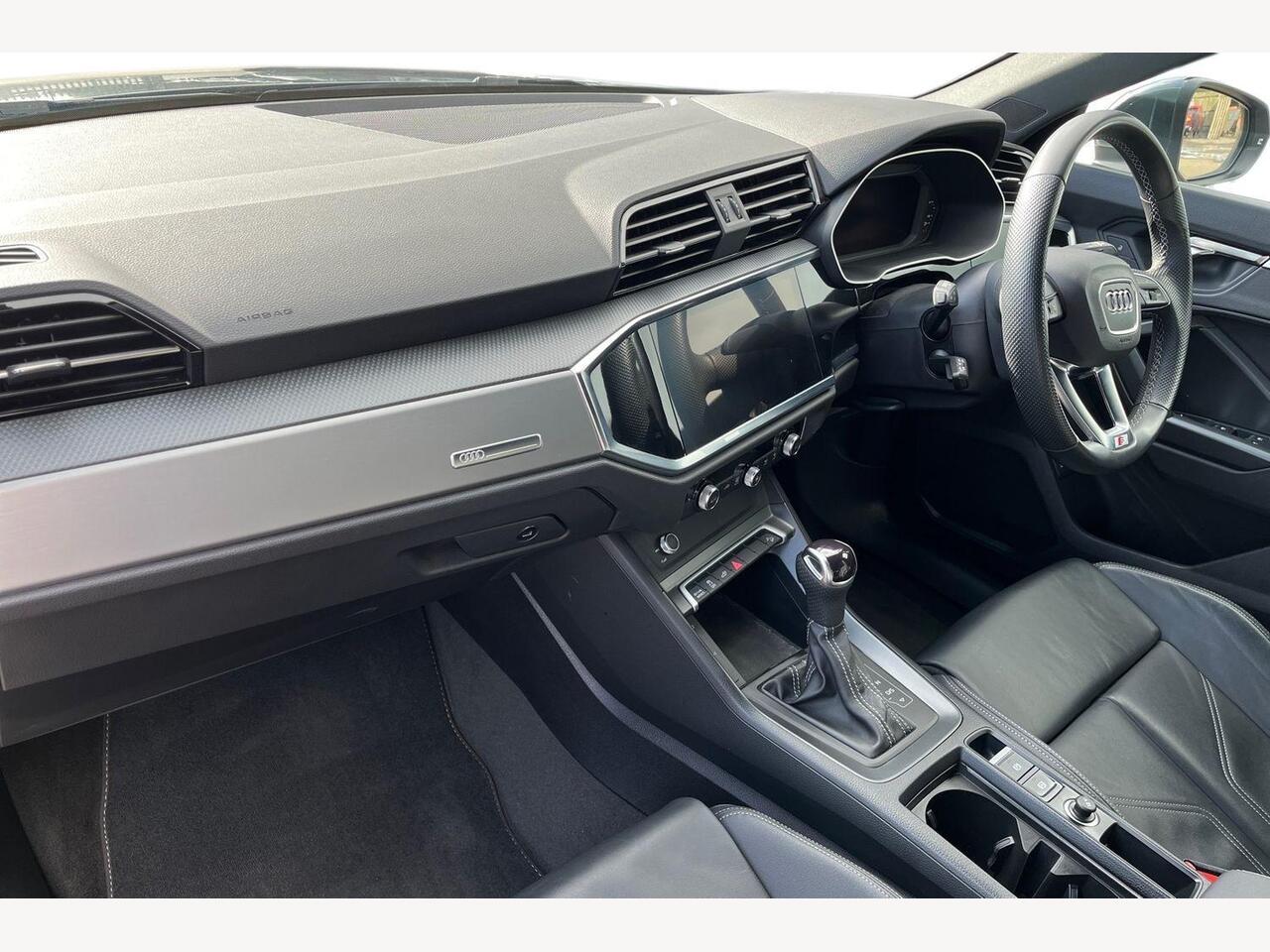 Used Audi Q3 2024 for sale - 77841217: Photo 2