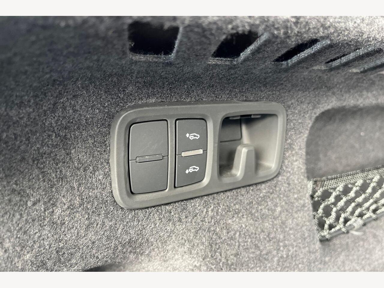 Used Audi Q8 2025 for sale - 76680581: Photo 14