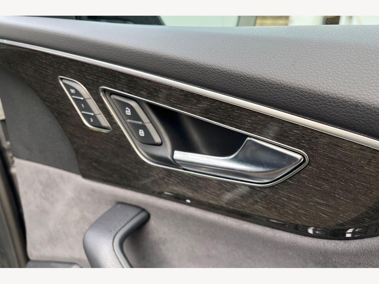 Used Audi Q8 2025 for sale - 76680581: Photo 18