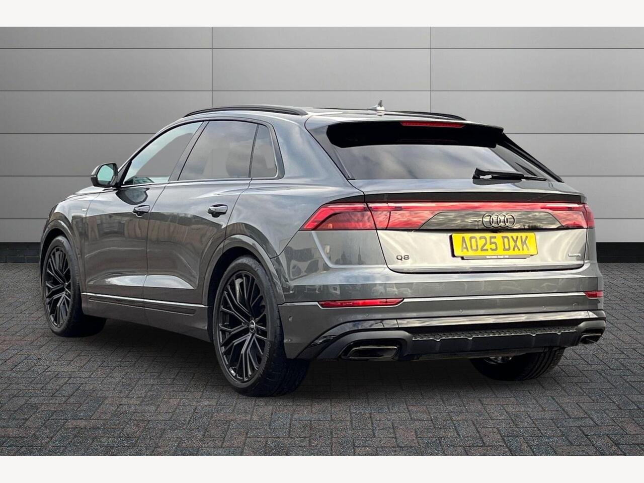 Used Audi Q8 2025 for sale - 76680581: Photo 3