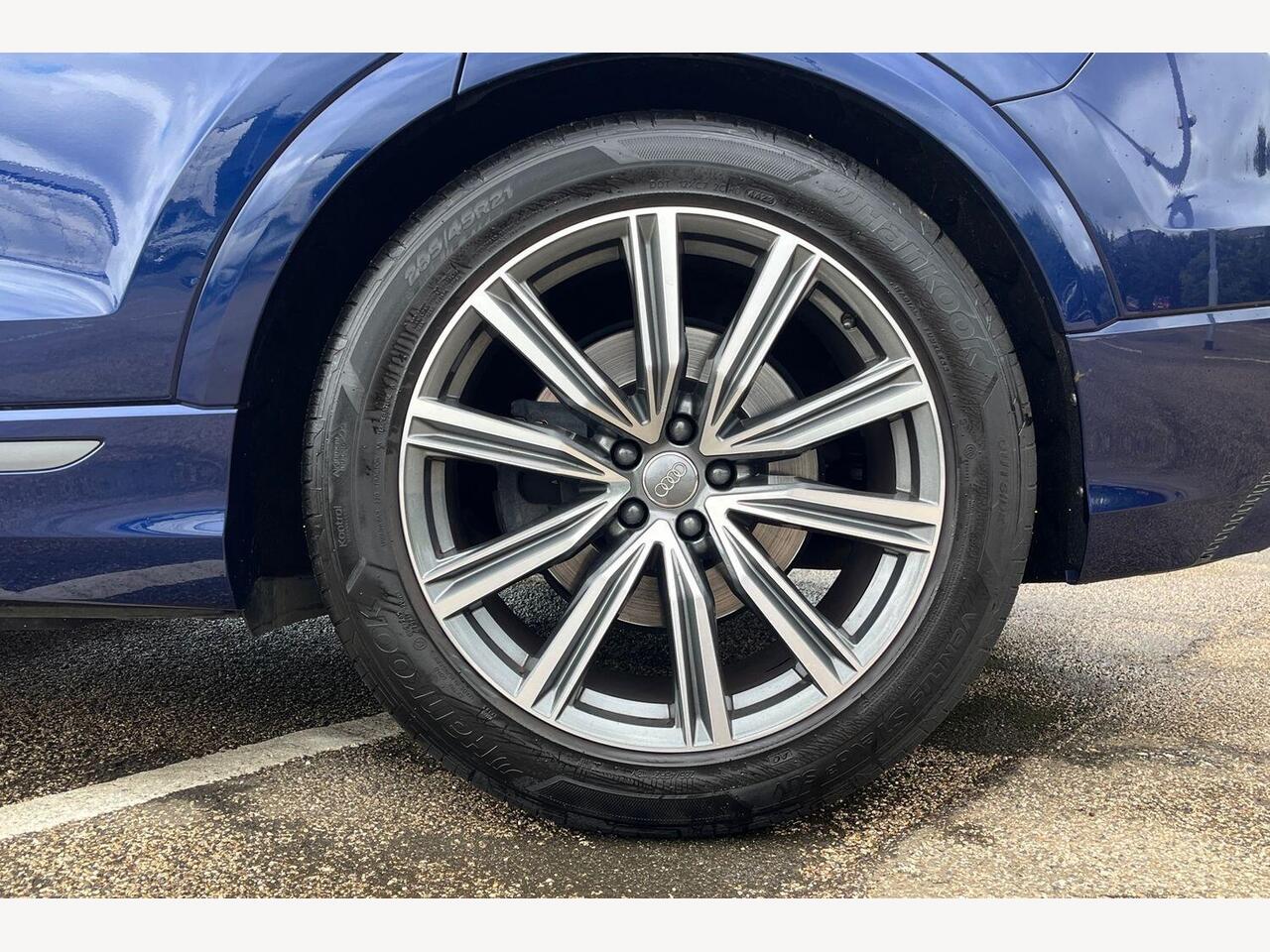 Used Audi Q8 2020 for sale - 76680943: Photo 21