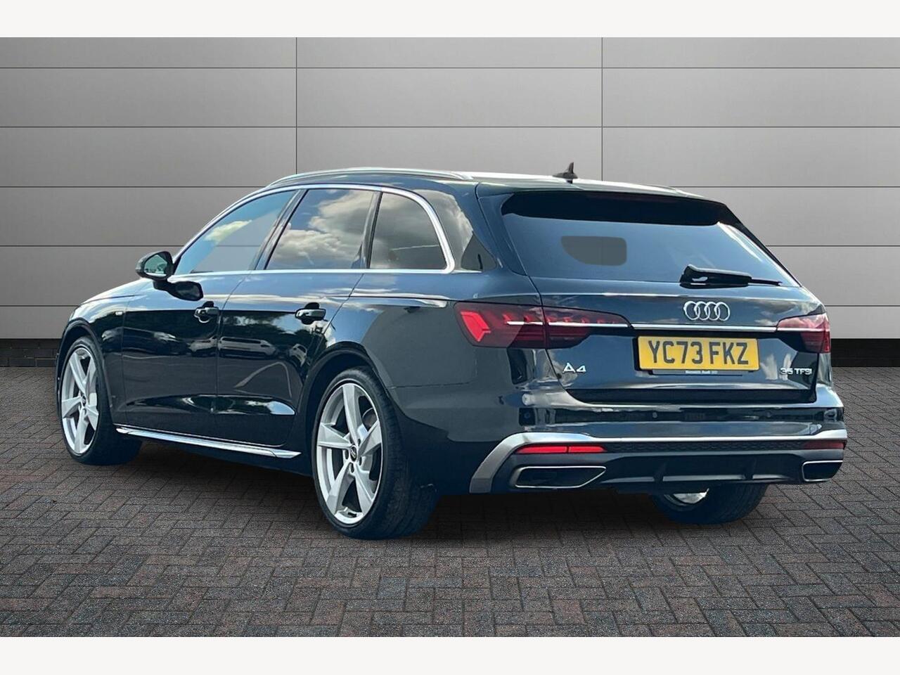 Used Audi A4 2023 for sale - 76676696: Photo 3