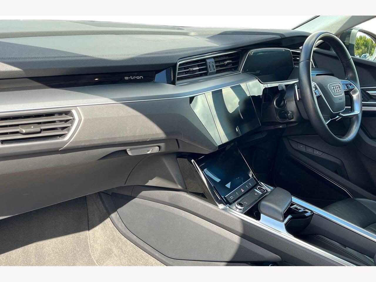 Used Audi e-tron 2022 for sale - 76674766: Photo 2