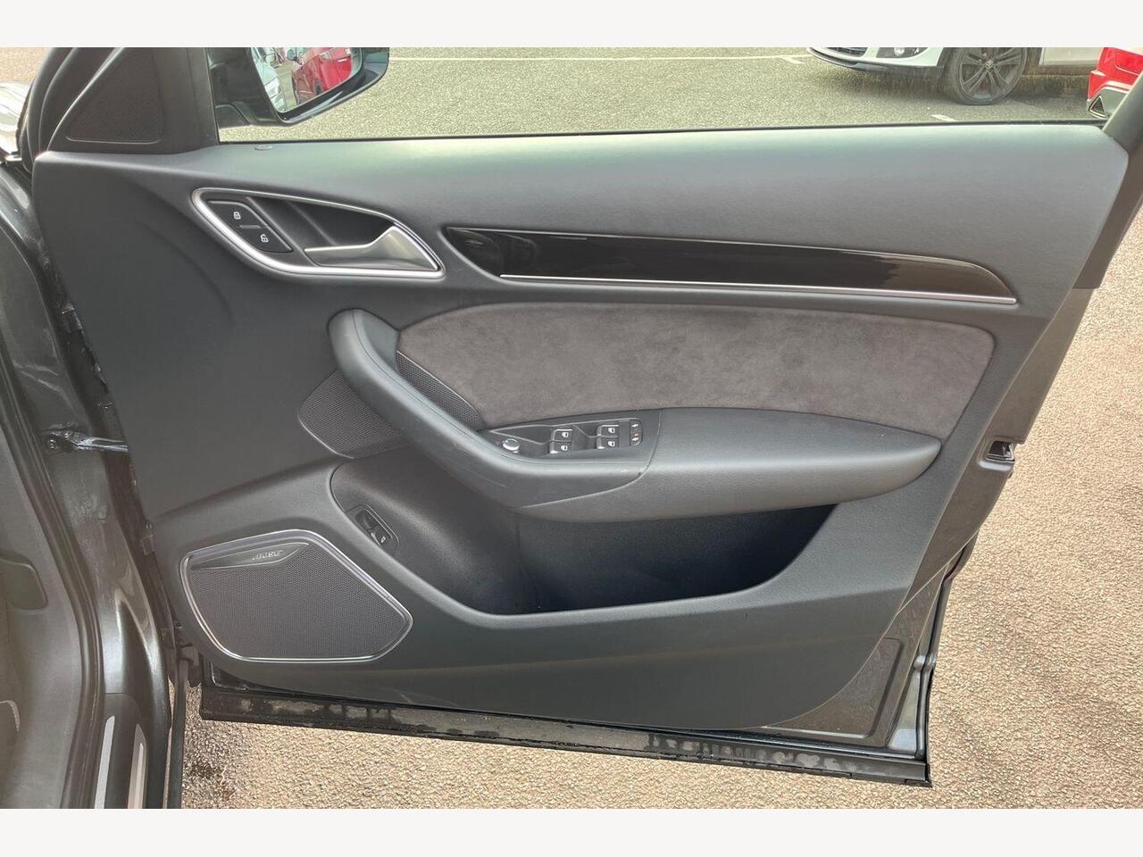 Used Audi Q3 2018 for sale - 76673460: Photo 18