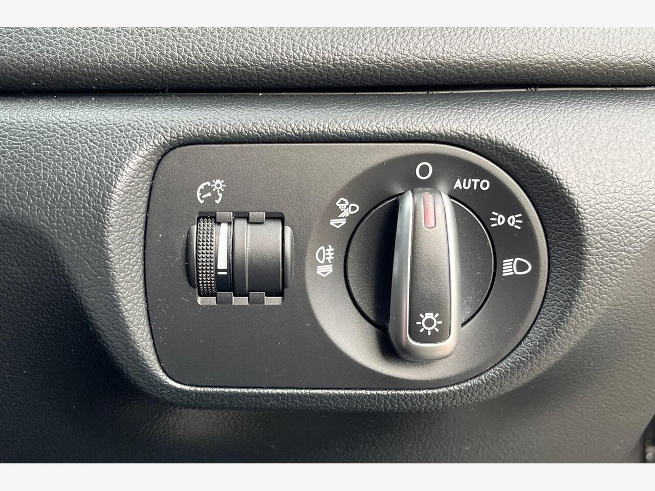 Used Audi Q3 2018 for sale - 76673460: Photo 21