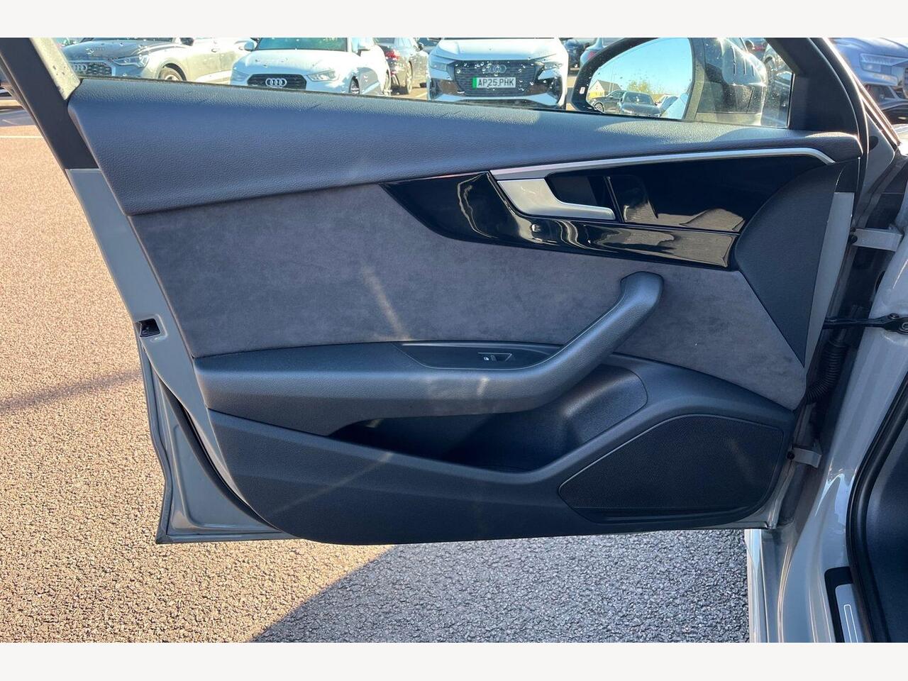 Used Audi A4 2019 for sale - 78158907: Photo 13