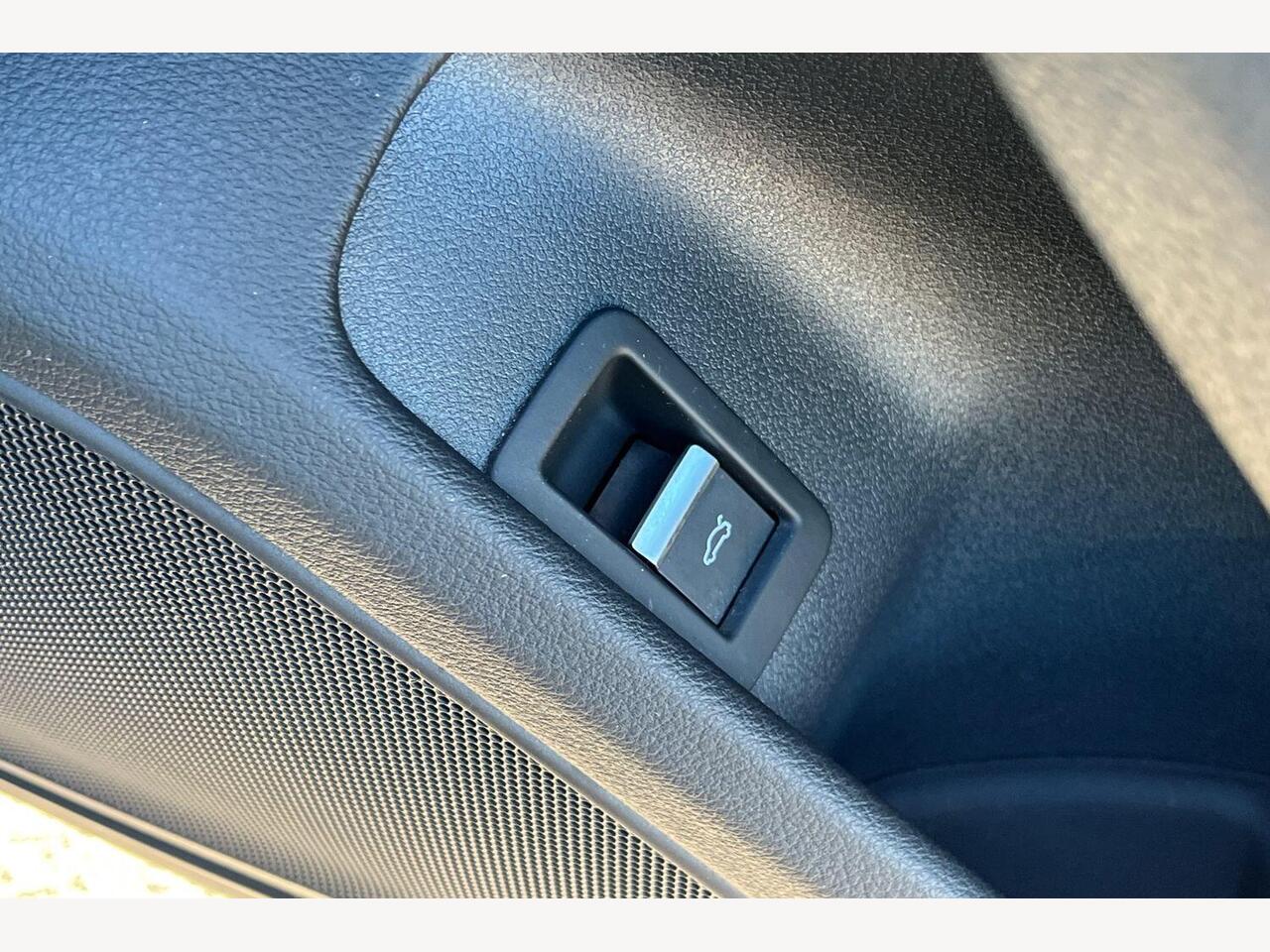 Used Audi A4 2019 for sale - 78158907: Photo 17