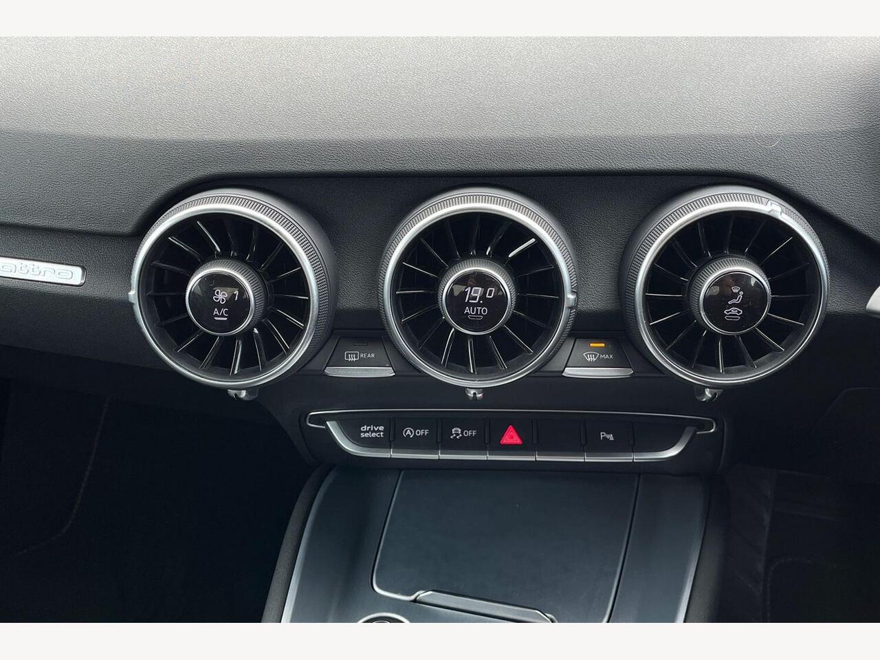 Used Audi TT 2022 for sale - 76675656: Photo 19