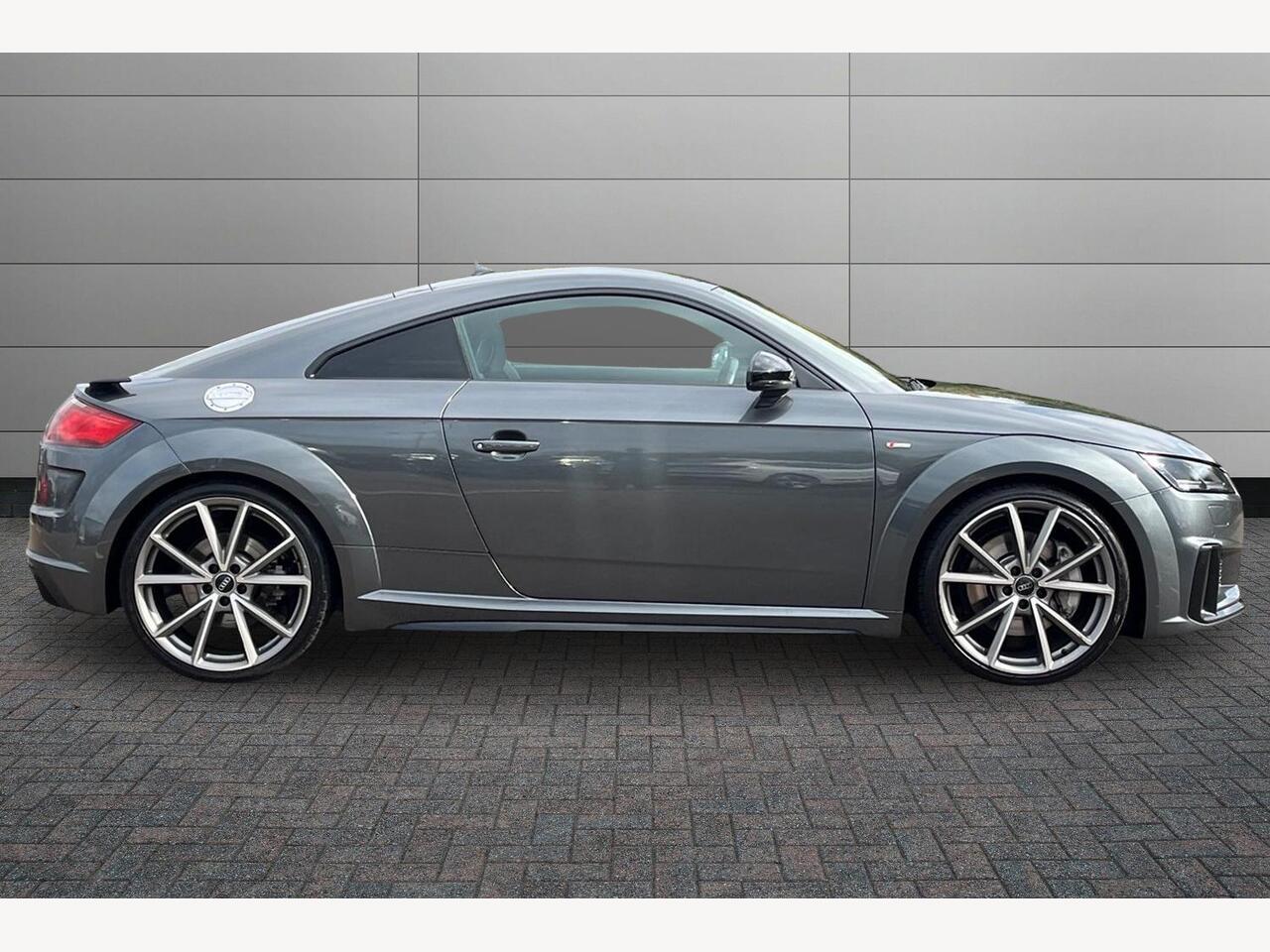 Used Audi TT 2022 for sale - 76675656: Photo 4