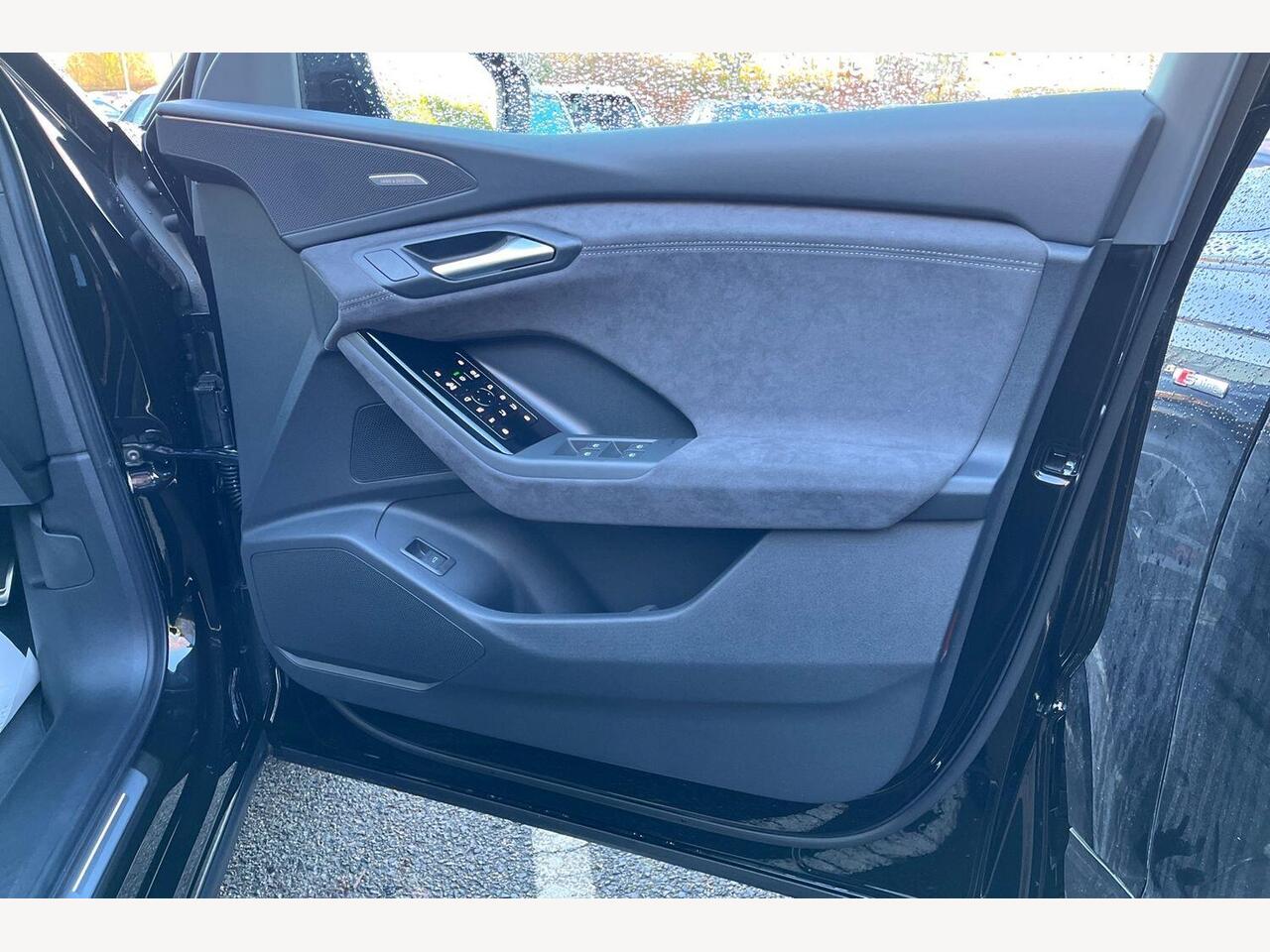 Used Audi Q6 e-tron 2025 for sale - 78004931: Photo 14