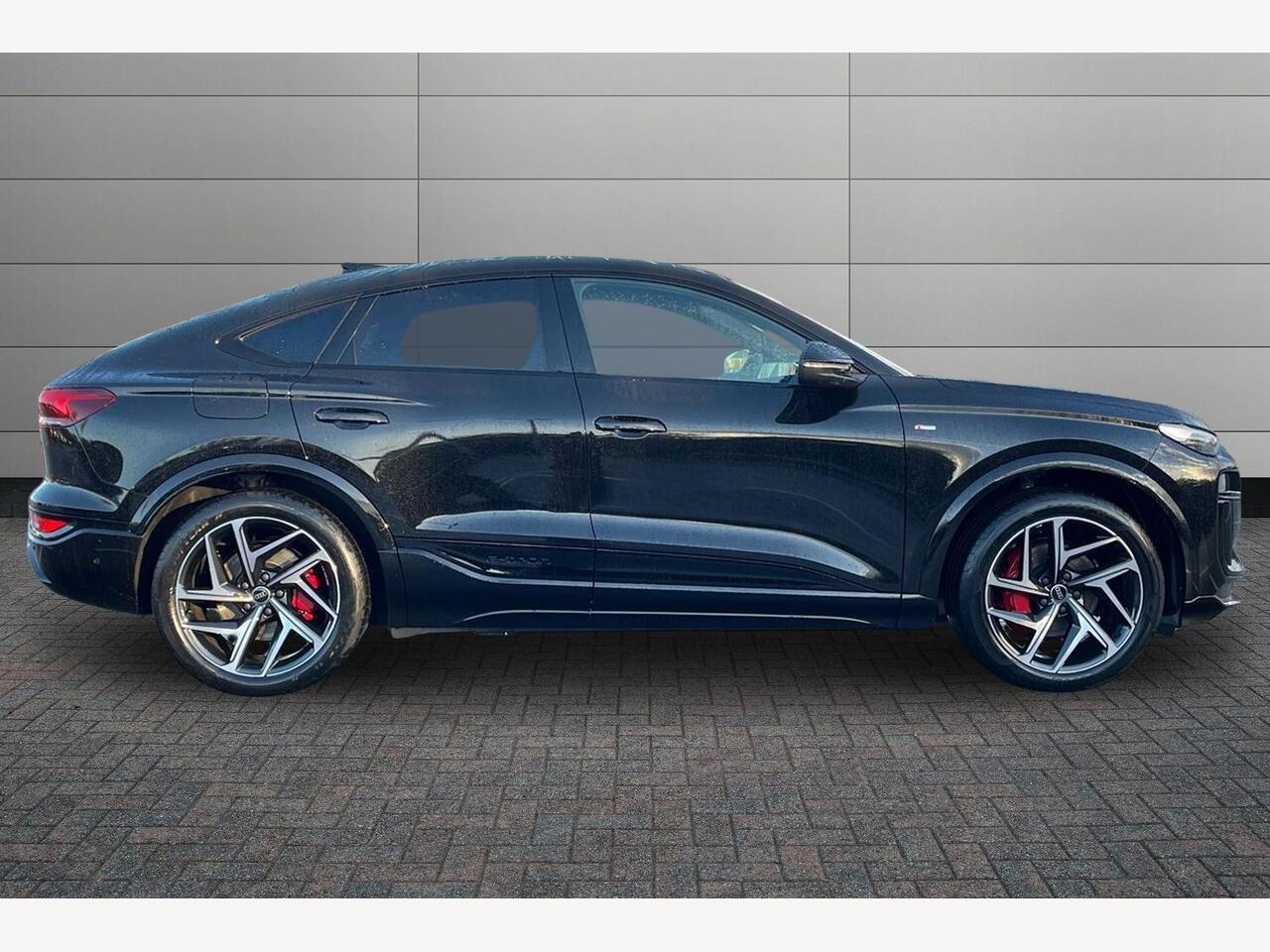 Used Audi Q6 e-tron 2025 for sale - 78004931: Photo 4